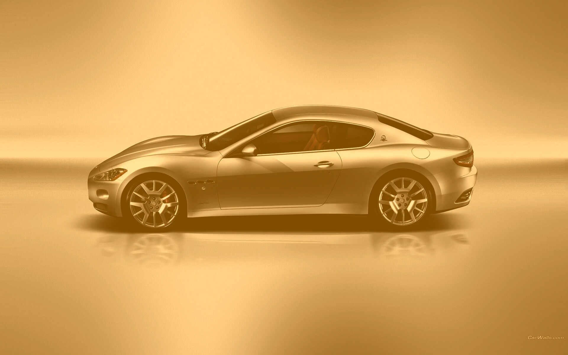 Мазерати сбоку обои