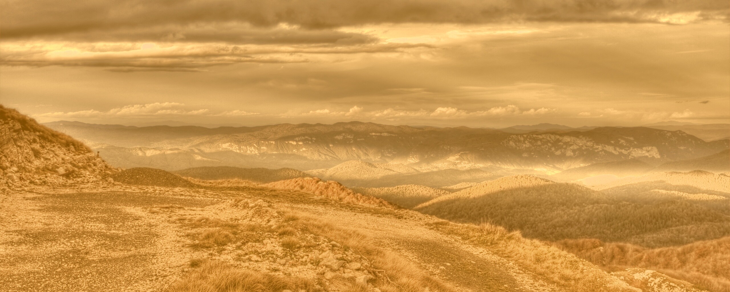 Горы в HDR обои