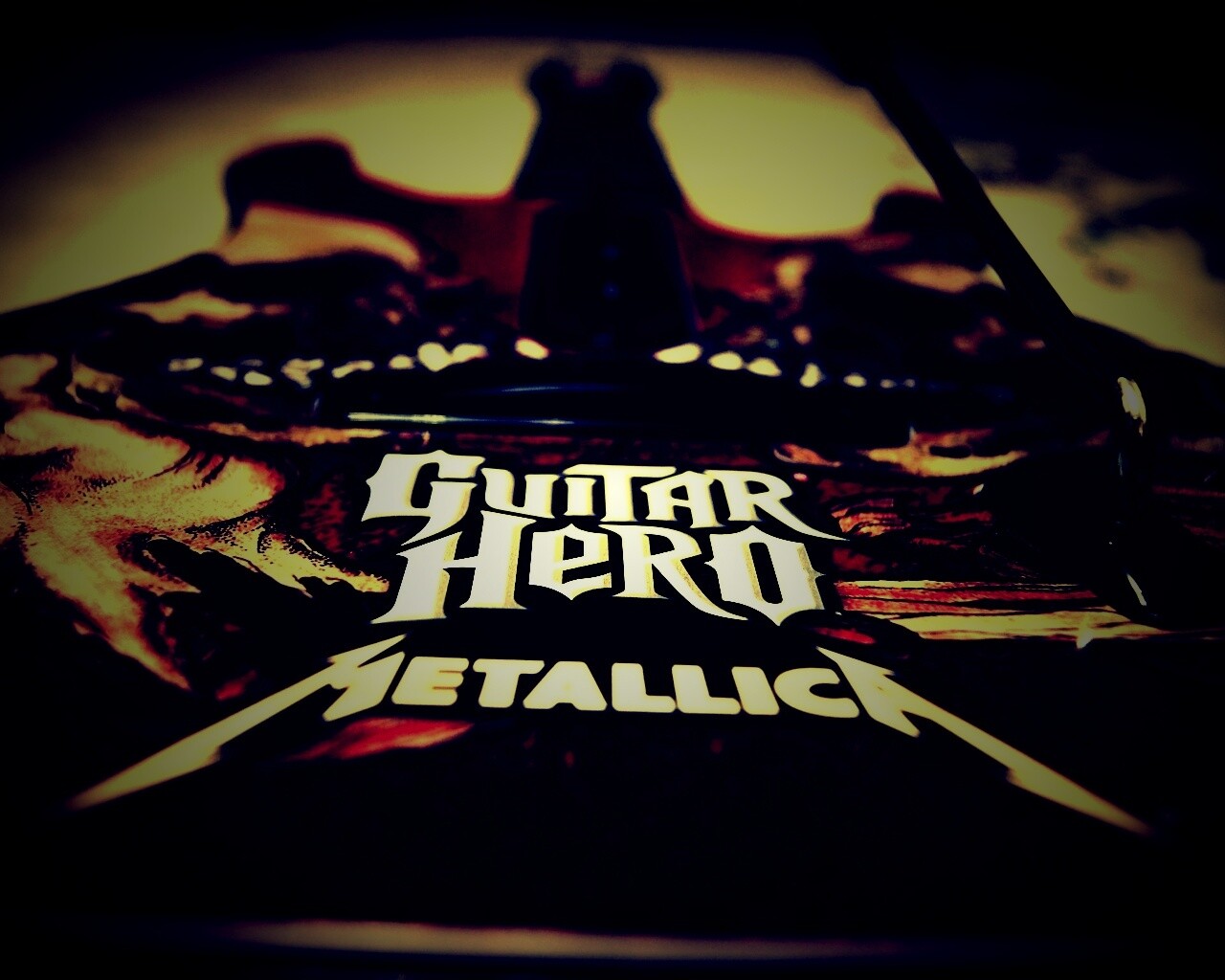 Контролер для Guitar Hero с Металликой обои