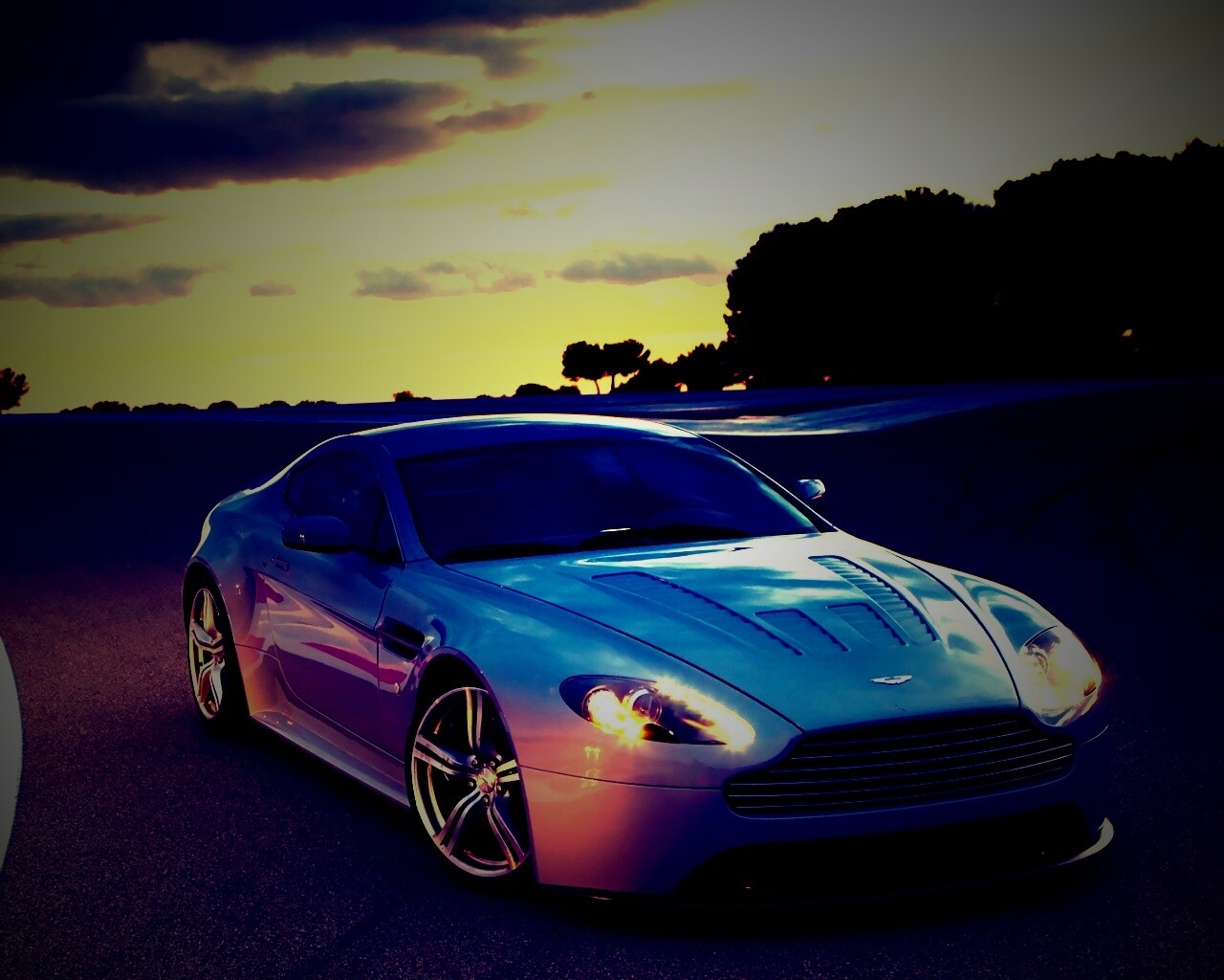 Aston Martin обои