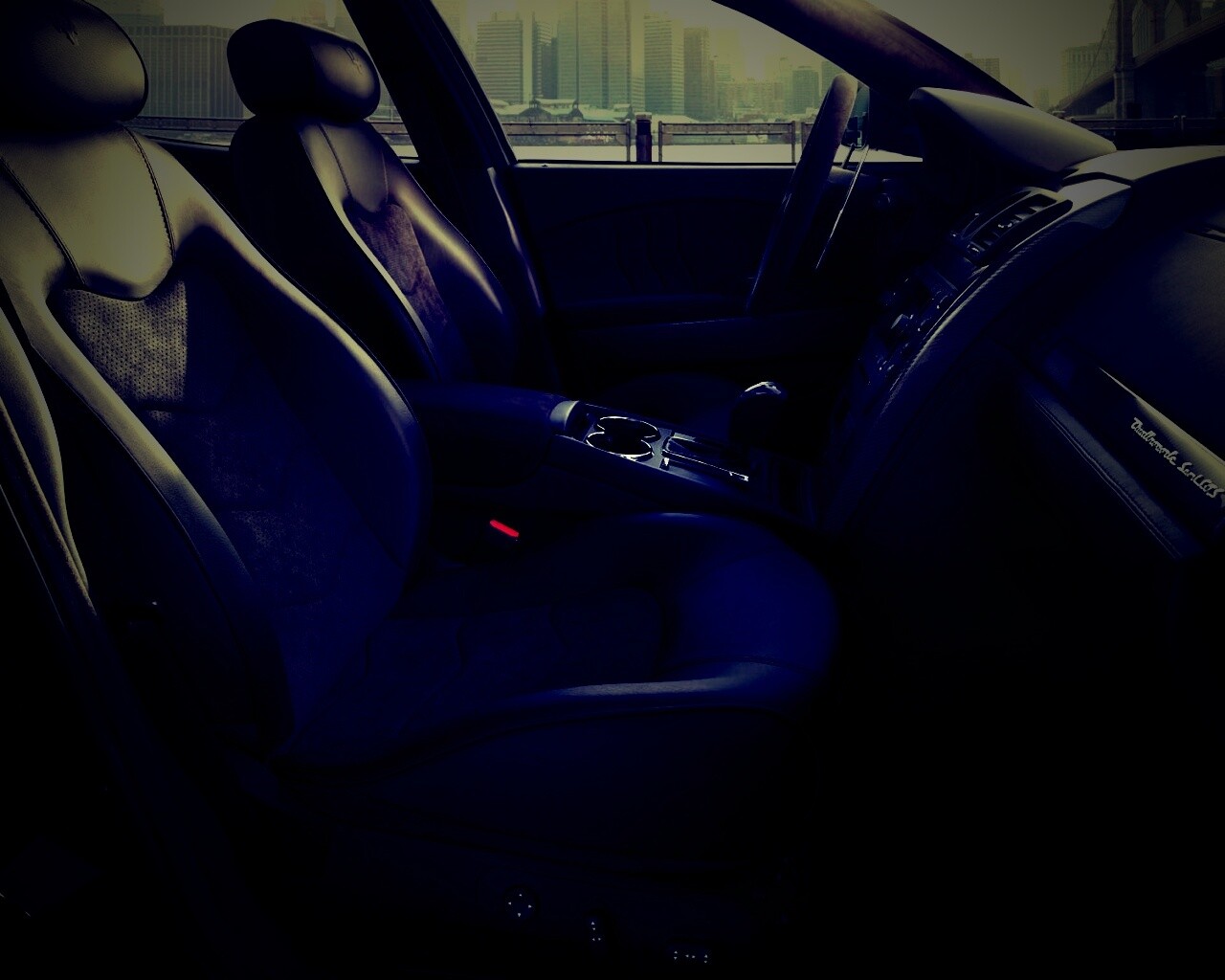 Салон мазерати quattroporte обои
