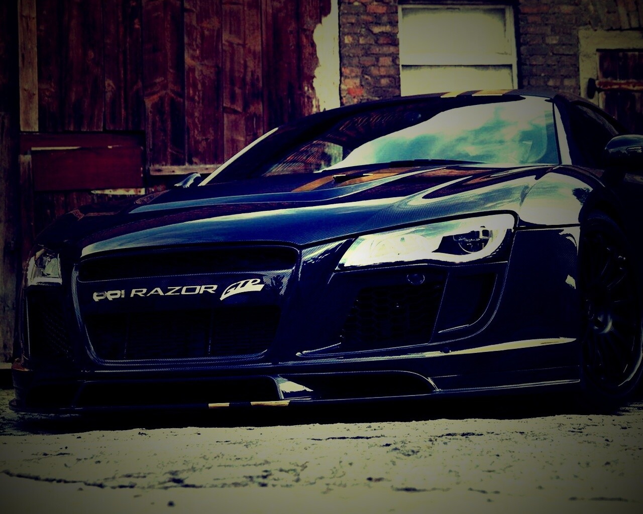 Черная Audi R8 обои