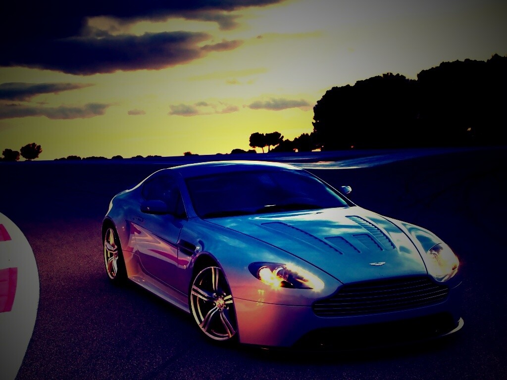 Aston Martin обои