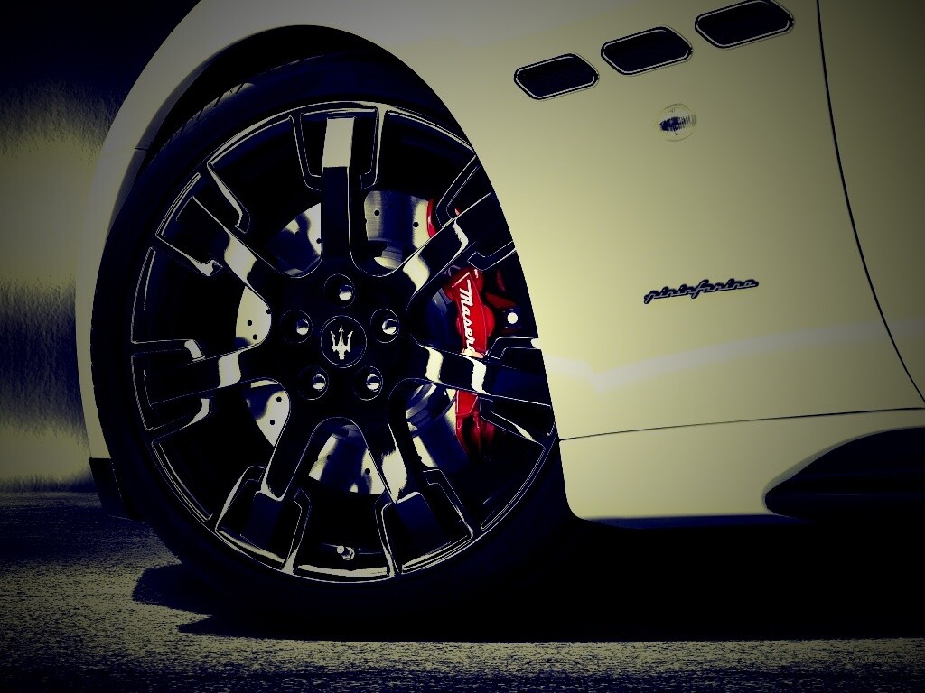 Колесу Maserati Granturismo обои