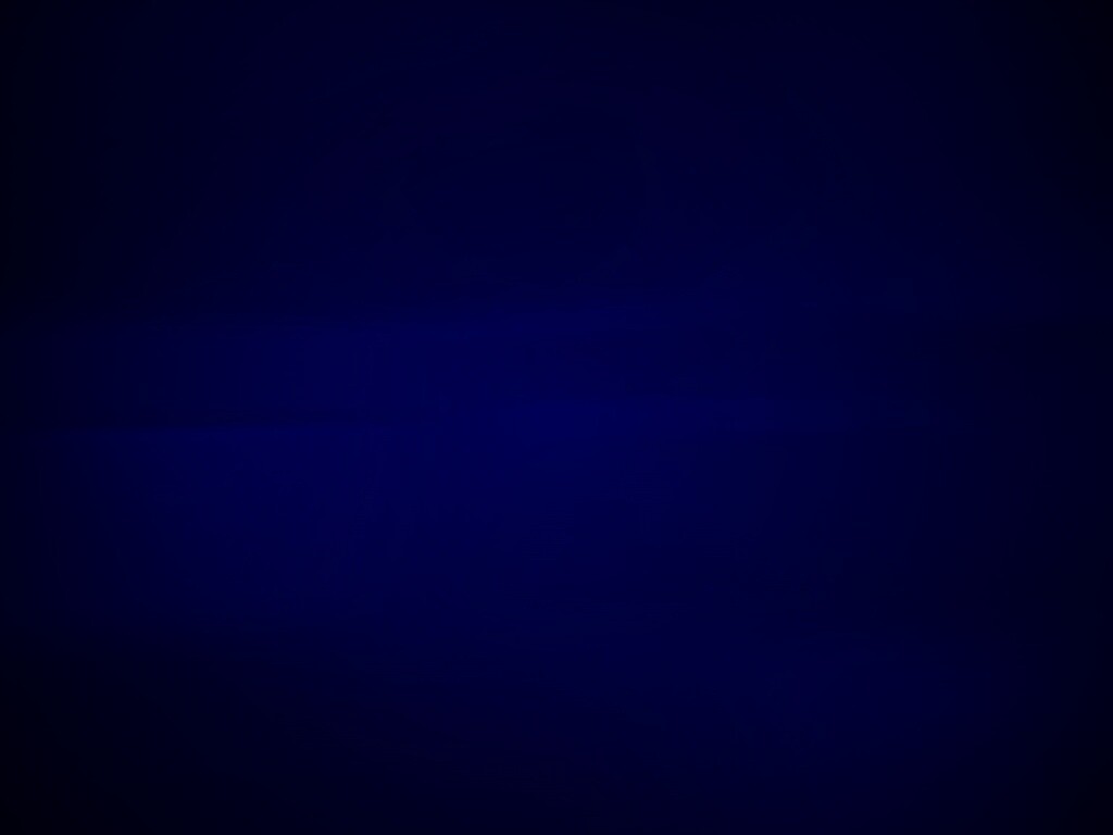 Глубокий синий цвет обои