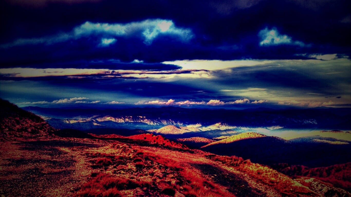Горы в HDR обои