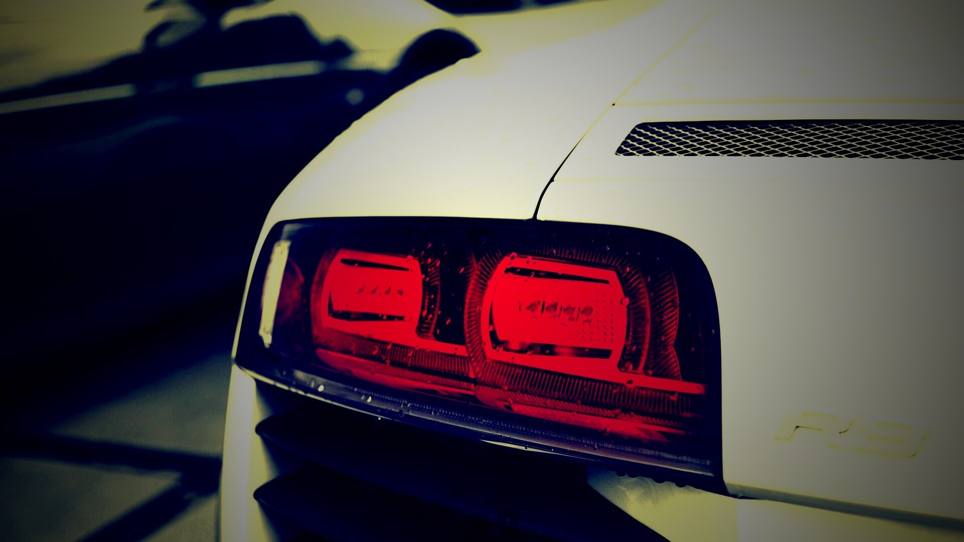 Задняя фара Audi R8 обои