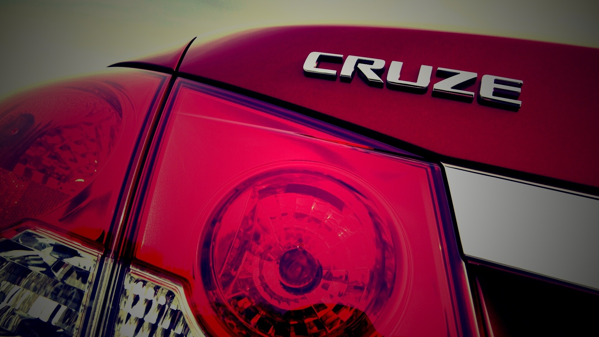 Шильдик Chevrolet Cruze обои