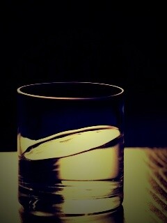 Стакан воды из Начала обои