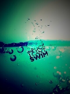 Oh fuck i cant swim обои