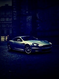 Серебристый Aston Martin обои