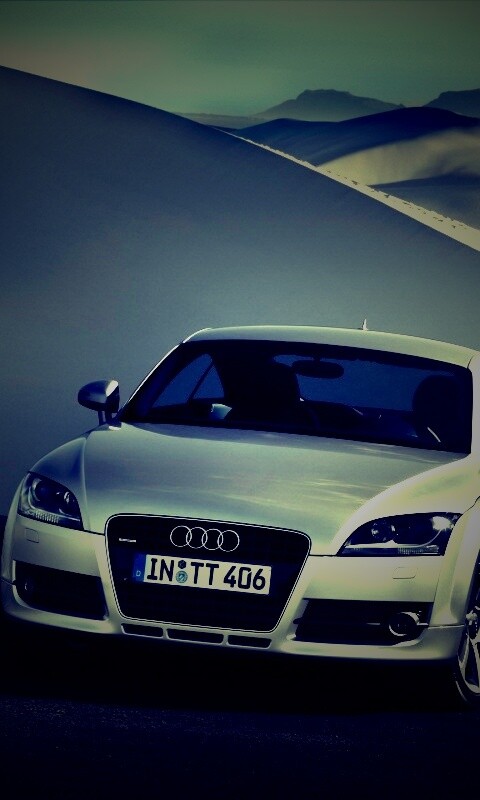 Audi TT на фоне снега обои
