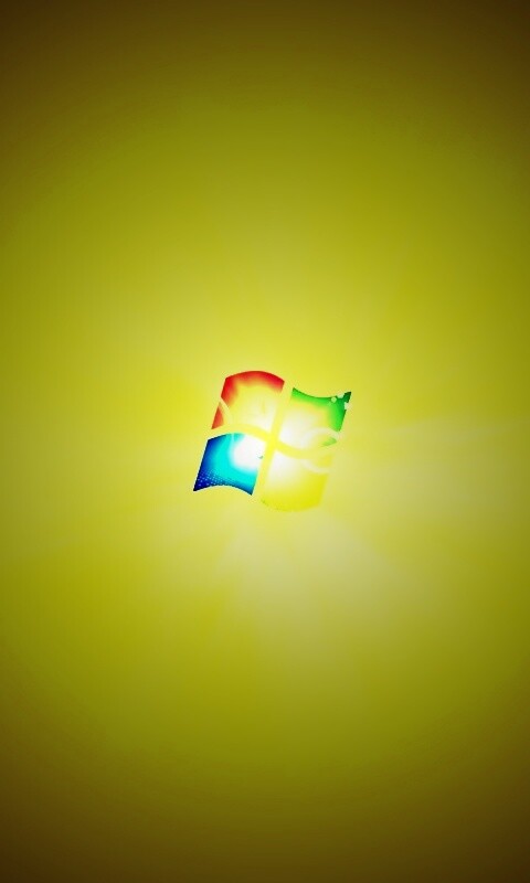 Яркий желтый логотип Windows 7 обои
