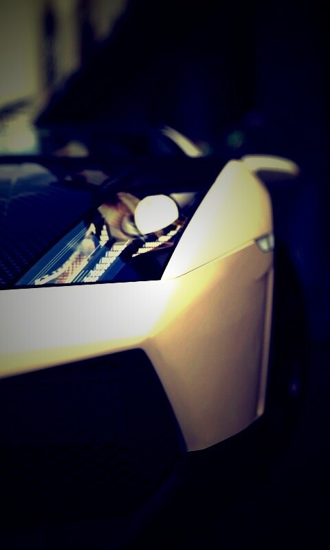 Lamborghini с карбоновым багажником обои