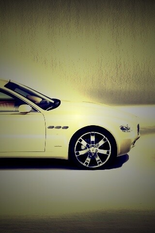 Maserati Quattroporte сбоку обои