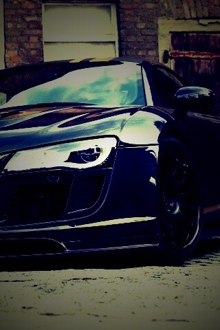 Черная Audi R8 обои