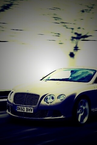 Bentley седан обои