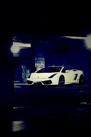 Ламборджини на подземной парковке обои