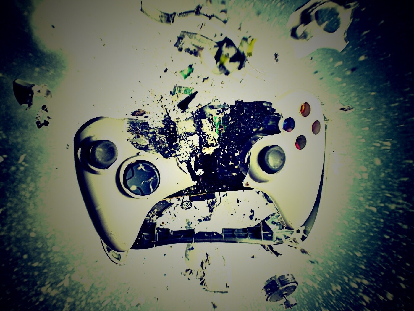 Взрывающийся белый контроллер xbox обои