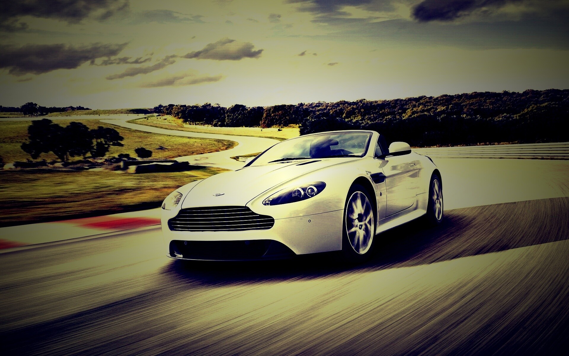 Aston Martin обои