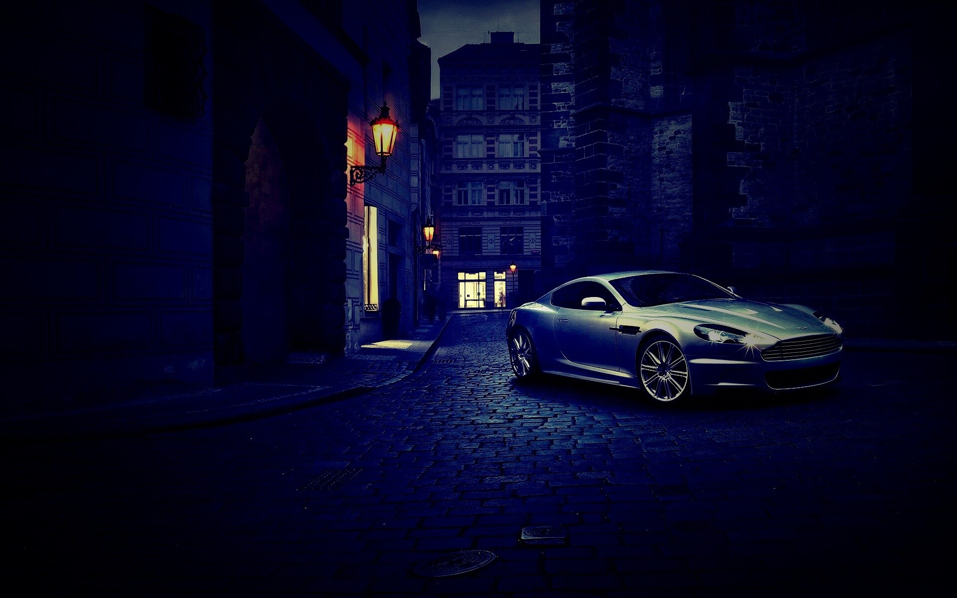 Серебристый Aston Martin обои