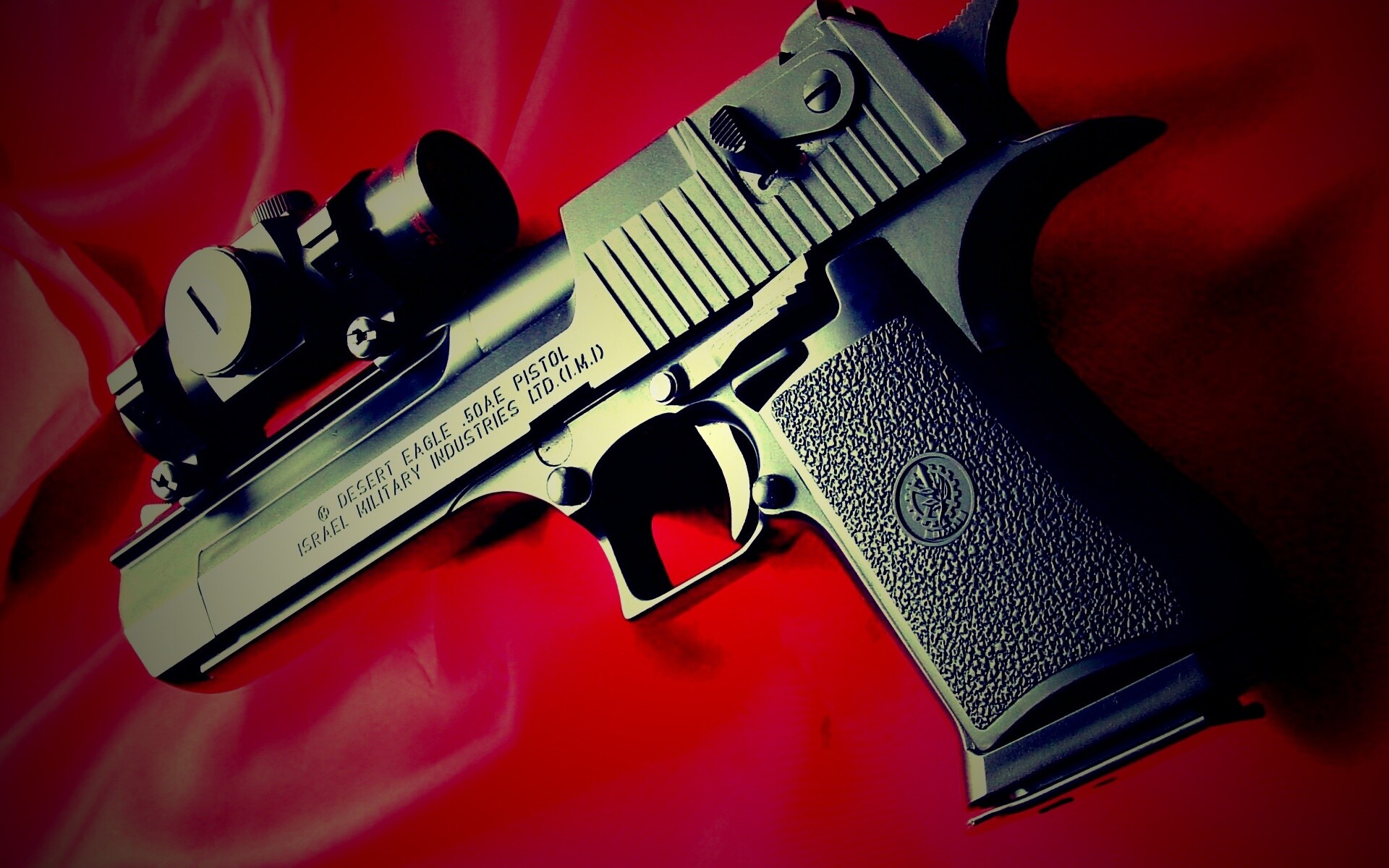 Пистолет Desert Eagle с прицелом обои