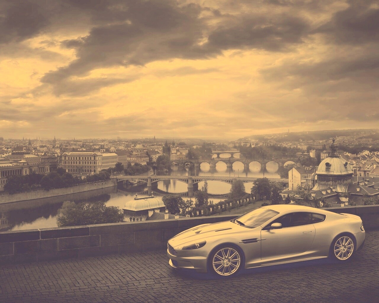 Aston Martin в городе обои