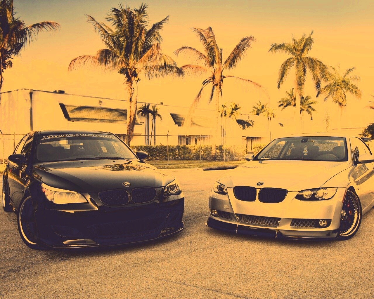 Чёрный и серебристый BMW обои