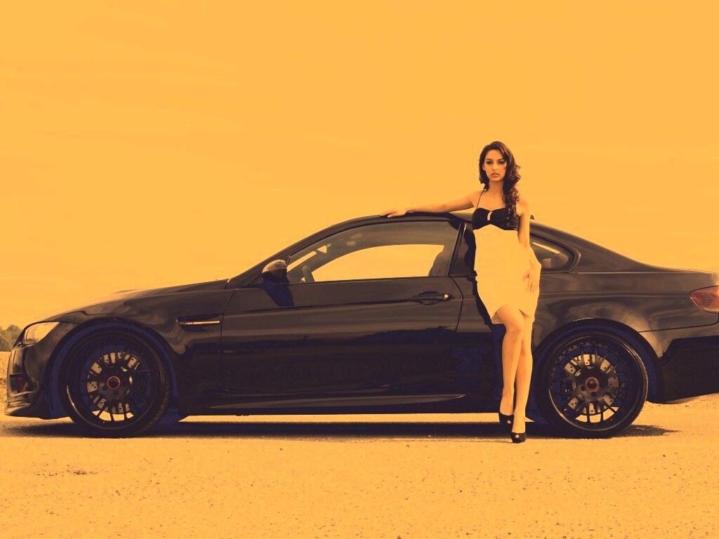 BMW и девушка обои