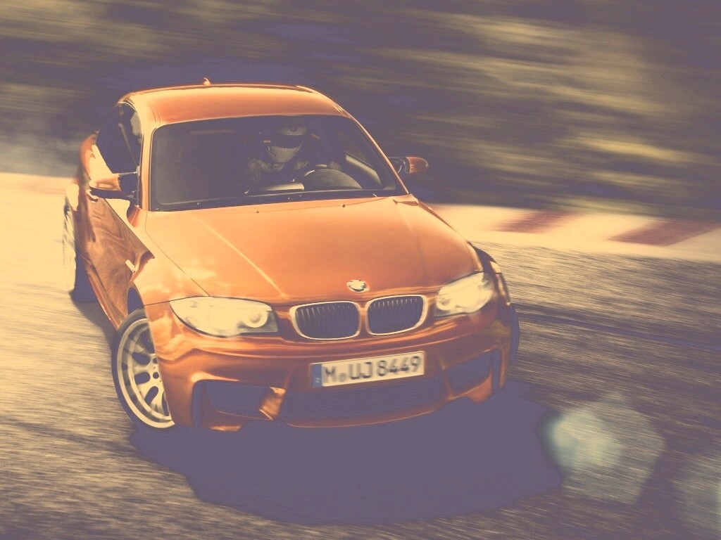 BMW M1 в заносе на треке обои