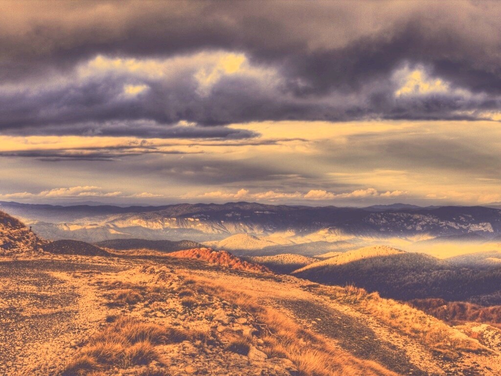 Горы в HDR обои
