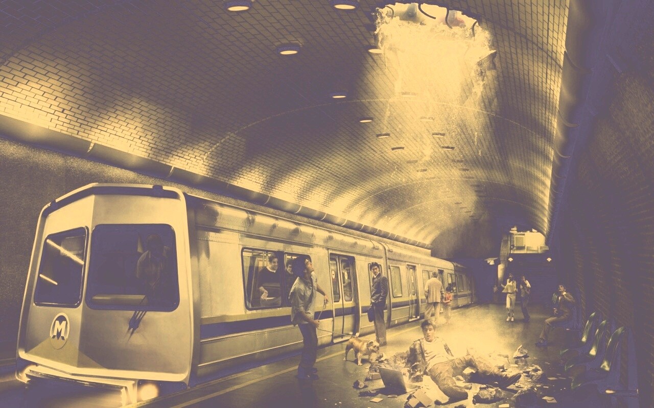 Провалившийся в метро обои