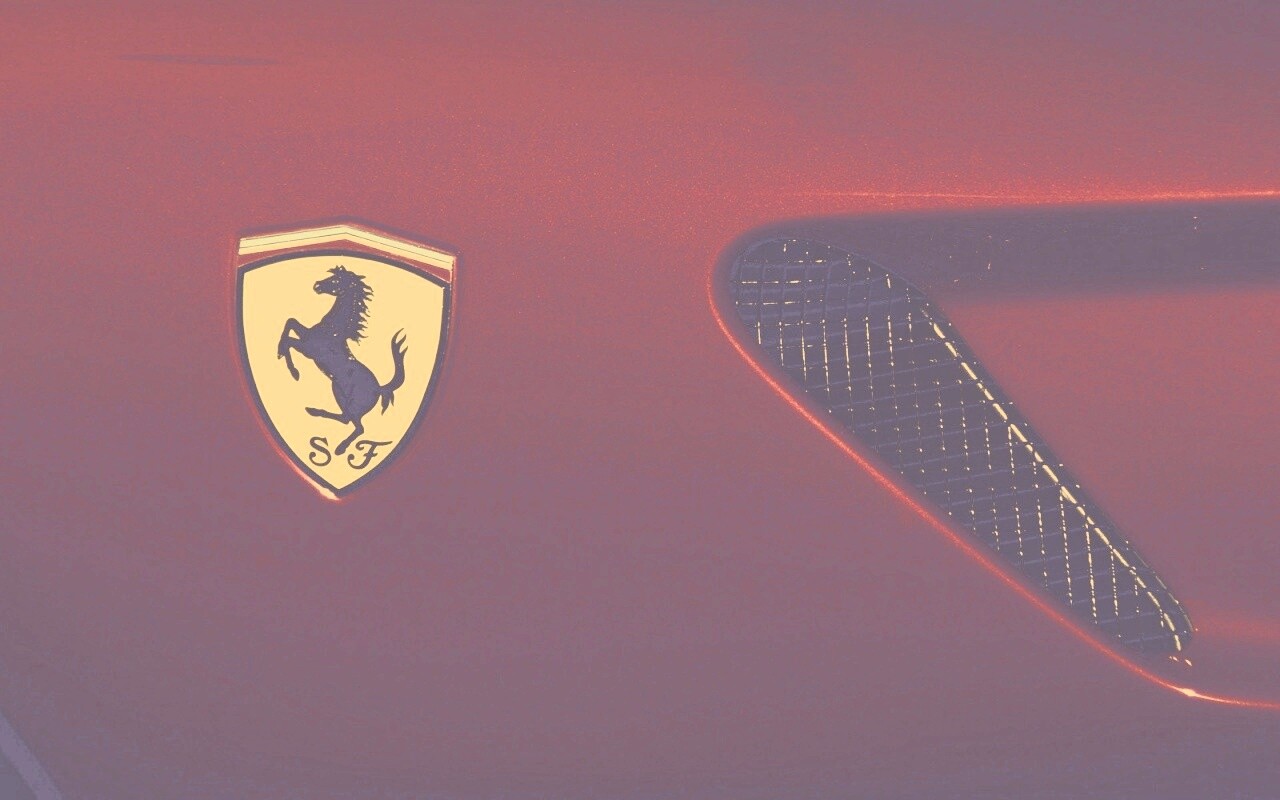 Символ Ferrari обои