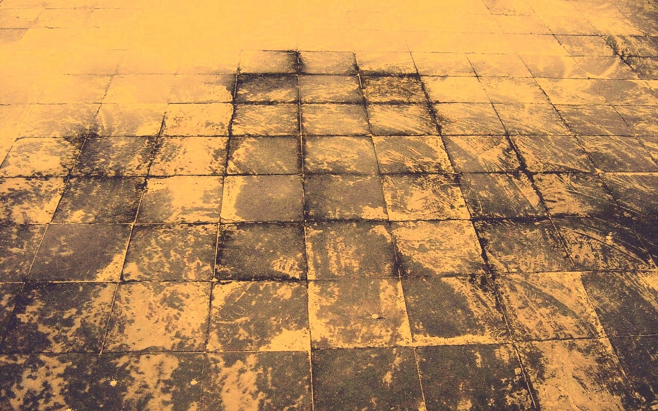 Дорога из серой плитки обои