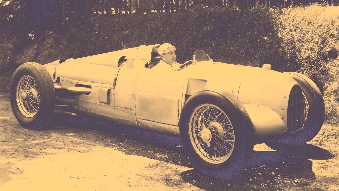 Старинный гоночный автомобиль обои