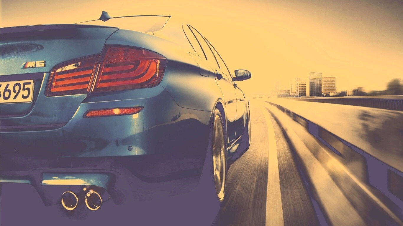 BMW F10 на повроте обои