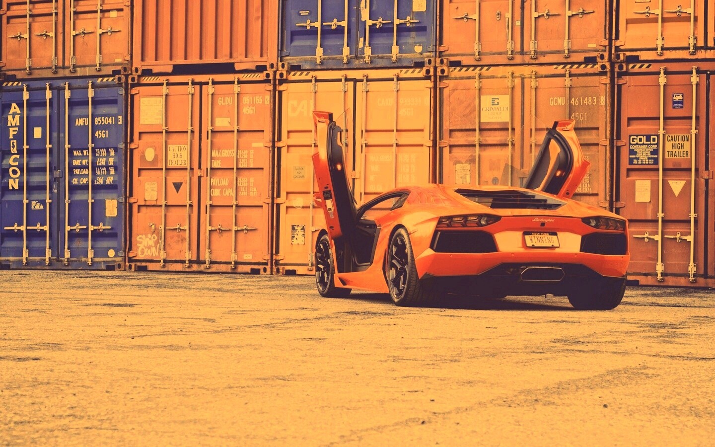 Оранжевый Авентадор обои