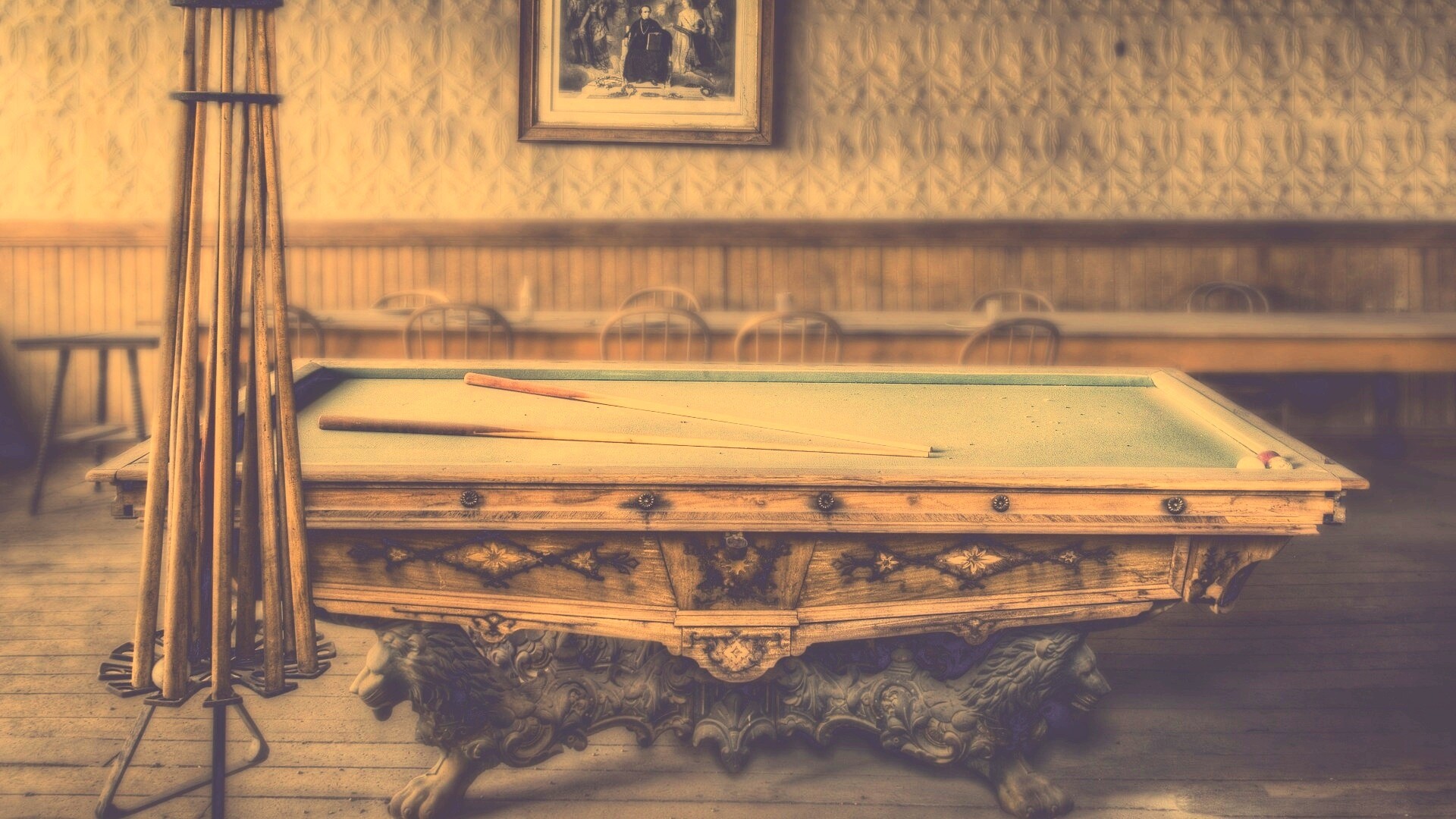 Старинный бильярдный стол обои