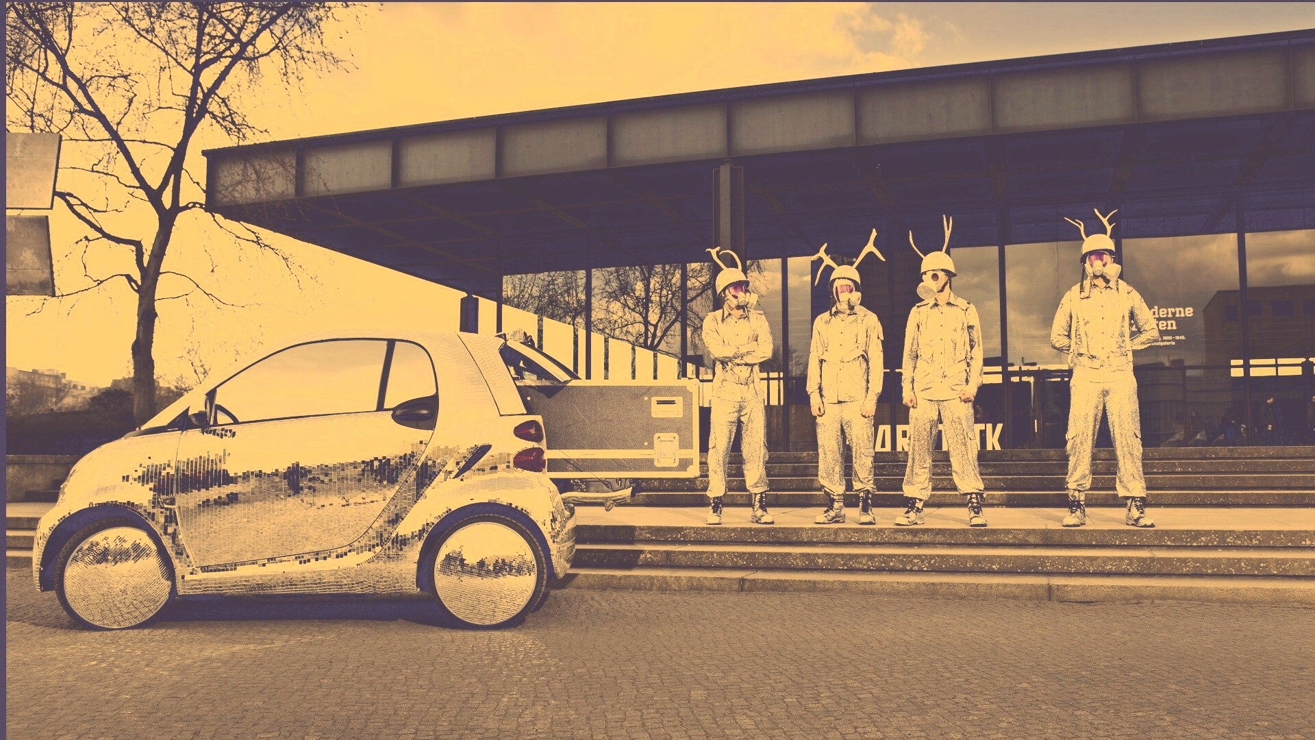 Smart Disco-Ball и 4 оленя обои