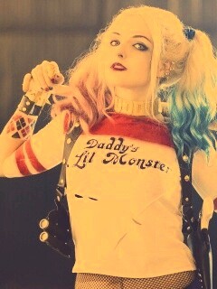 Daddy's lil monster обои