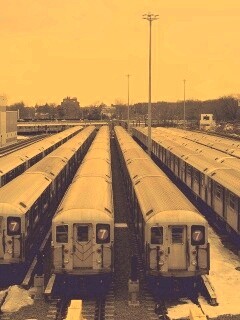 Вагоны метро на стоянке обои