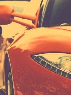 Череда красных автомобилей обои