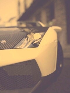 Lamborghini с карбоновым багажником обои