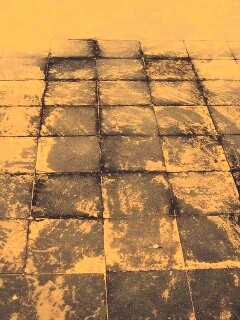 Дорога из серой плитки обои