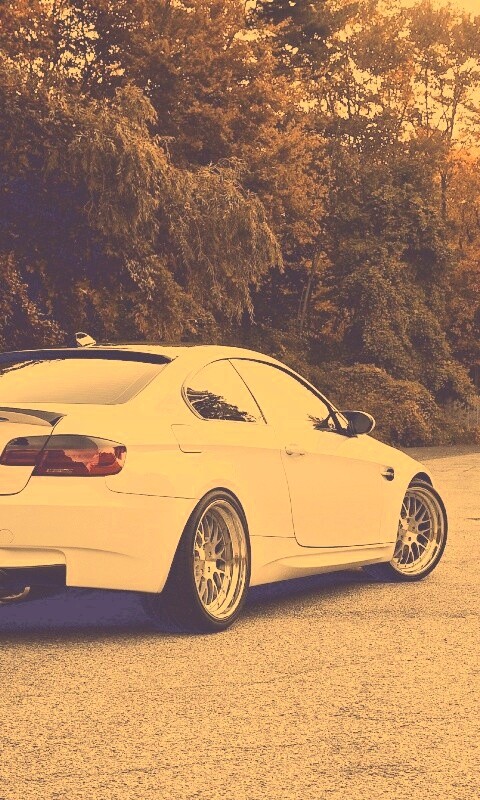 Белый BMW M3 обои