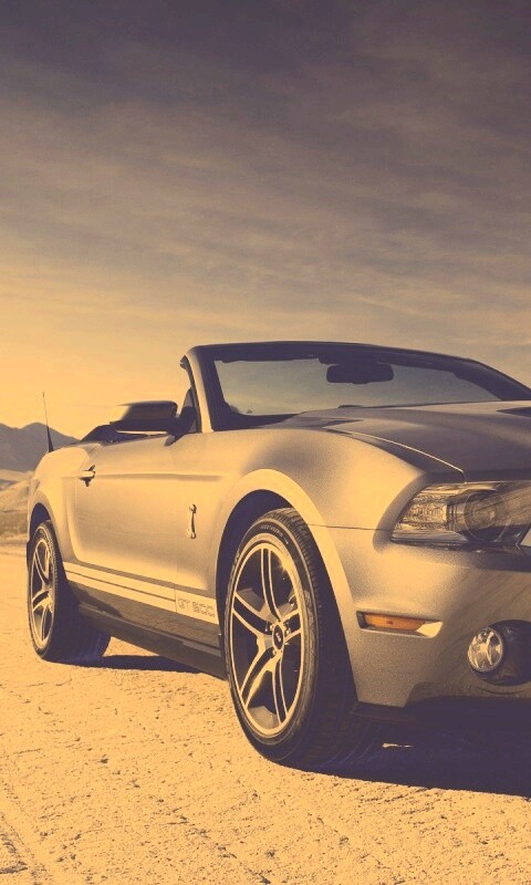 Ford Mustang на фоне гор обои