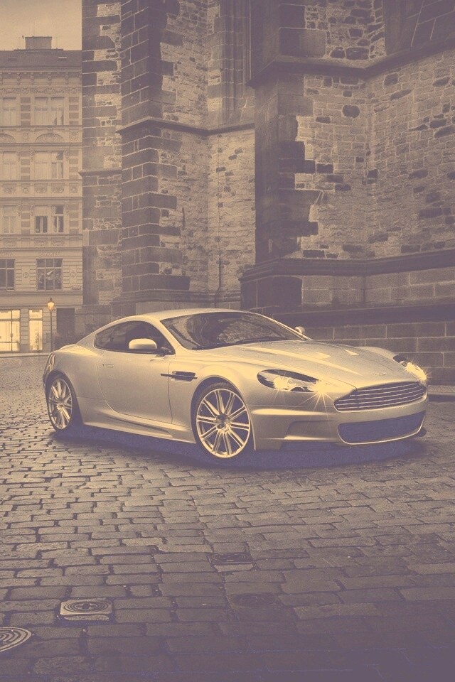 Серебристый Aston Martin обои