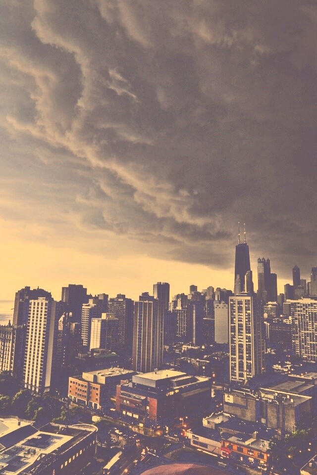 Туча над городом обои