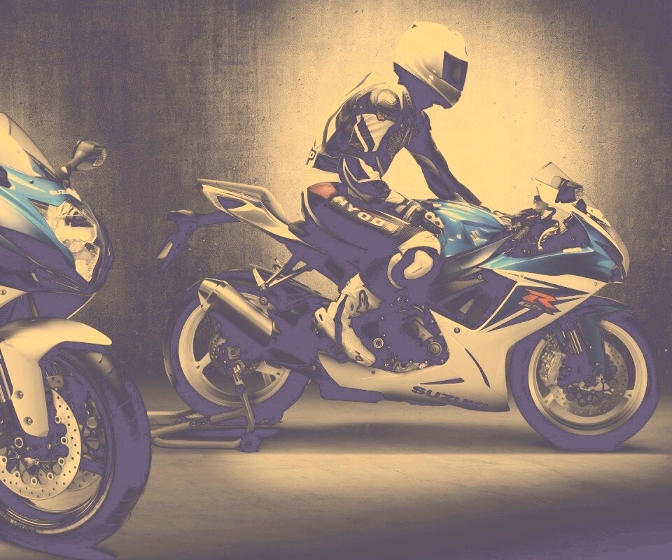 Suzuki и мотоциклист обои