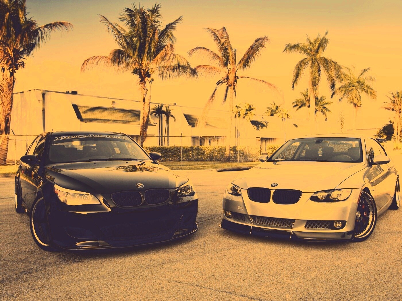 Чёрный и серебристый BMW обои